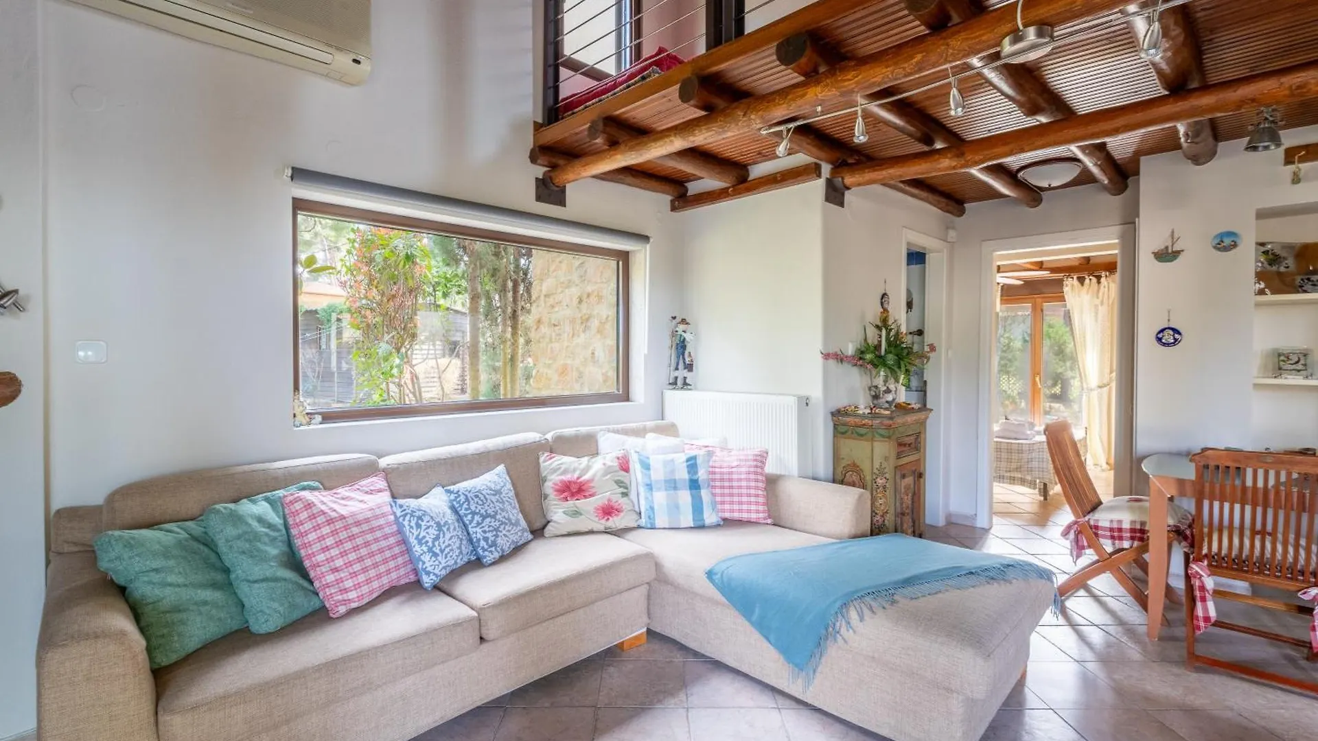 Villa Ioli Sani  Holiday home